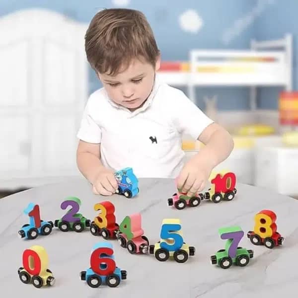 Tren de madera educativo con bloques magnéticos para primera infancia